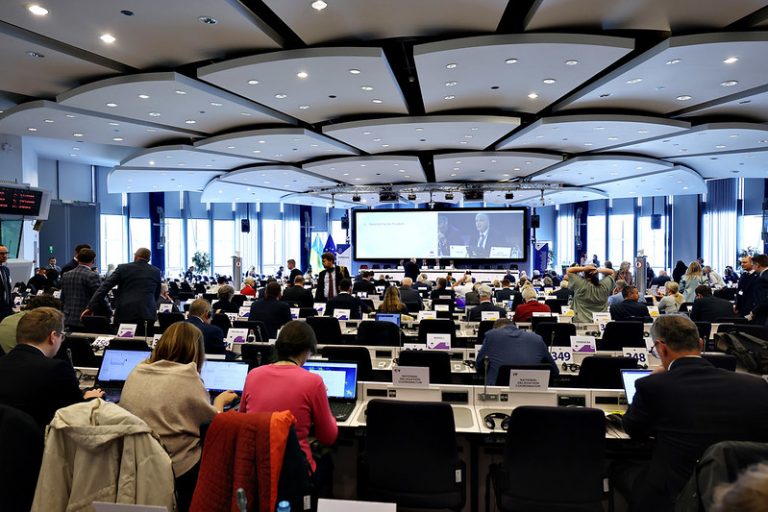 Η Επιτροπή των Περιφερειών ενέκρινε μια διοργανική συμφωνία για ένα νέο Φορέα Δεοντολογικών Προτύπων