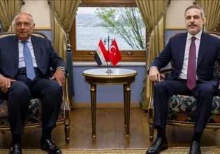 Τουρκία: Συνάντηση Φιντάν με τον υπουργό Εξωτερικών της Αιγύπτου για τη Μέση Ανατολή