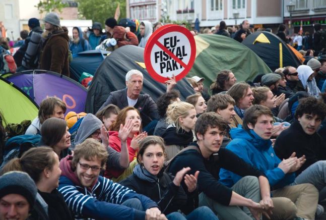 Γερμανία: Απαισιόδοξοι για το μέλλον και απογοητευμένοι από την πολιτική οι νέοι - Στρέφονται στην ακροδεξιά