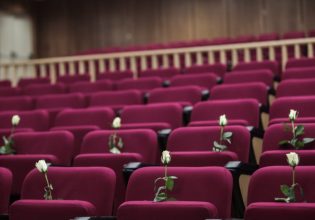 Δίκη Μάτι: Πρώτη καταδίκη – Φυλάκιση 2 ετών με αναστολή στον διοικητή του Συντονιστικού Κέντρου