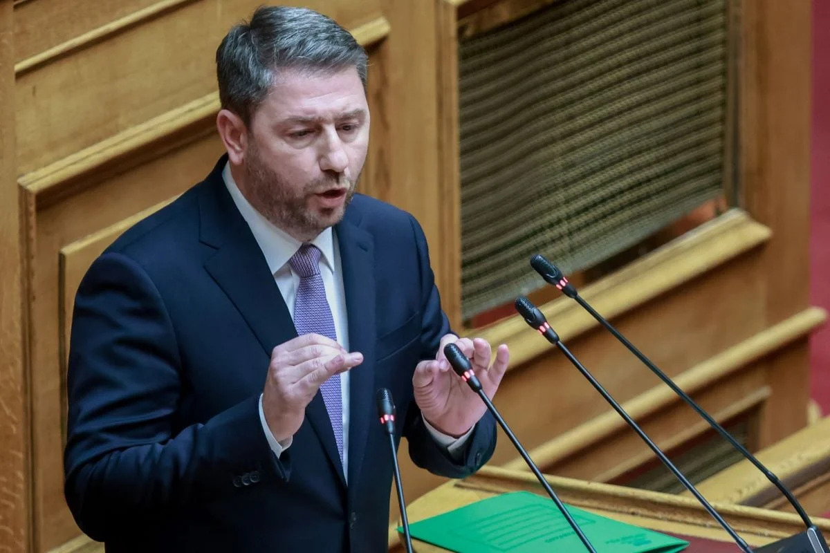 Επιμένει για τη «μονταζιέρα» στον ΟΣΕ το ΠΑΣΟΚ