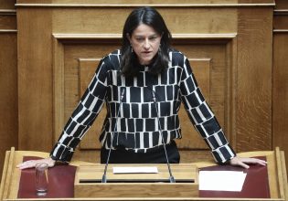 Αίτημα ΣΥΡΙΖΑ στη Βουλή: Να κληθεί η Κεραμέως σε ακρόαση για το «email gate» και τη διάρρηξη στο ΥΠΕΣ