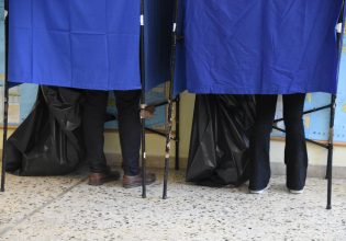 «Μην τους κάνετε το χατίρι»: Οδηγίες προς… απογοητευμένους από Μητσοτάκη, Κασσελάκη, Ανδρουλάκη