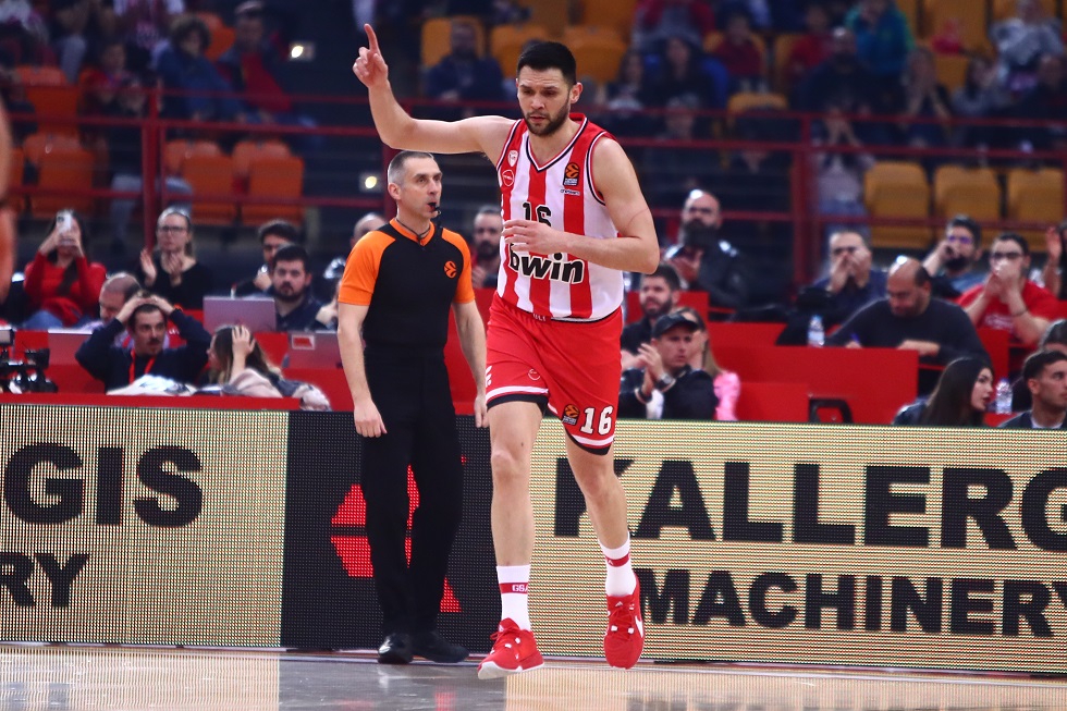 Ολυμπιακός: Νοκ-άουτ ο Παπανικολάου, χάνει το Game 3 με την Μπαρτσελόνα