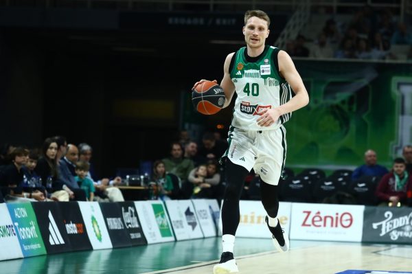 «Ο Γκριγκόνις υπογράφει νέο τριετές συμβόλαιο με τον Παναθηναϊκό»