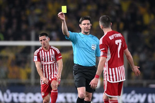 Η «πρόκληση» με τους αγκώνες του Άμραμπατ, οι κίτρινες και ο Γιουνγκ…