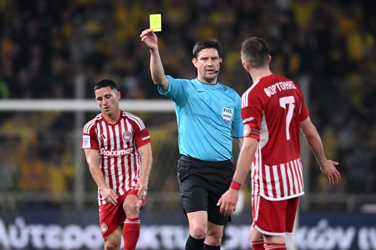 Η «πρόκληση» με τους αγκώνες του Άμραμπατ, οι κίτρινες και ο Γιουνγκ…