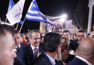 Να συσπειρώσουν θέλουν με ύβρεις και απειλές, ξεχνάνε Τέμπη και υποκλοπές, κληρώνει στην κάλπη για παρεκτροπές και υποτροπές