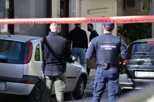 Ηλιούπολη: Από την καραμπίνα οι απαντήσεις για την οικογενειακή τραγωδία