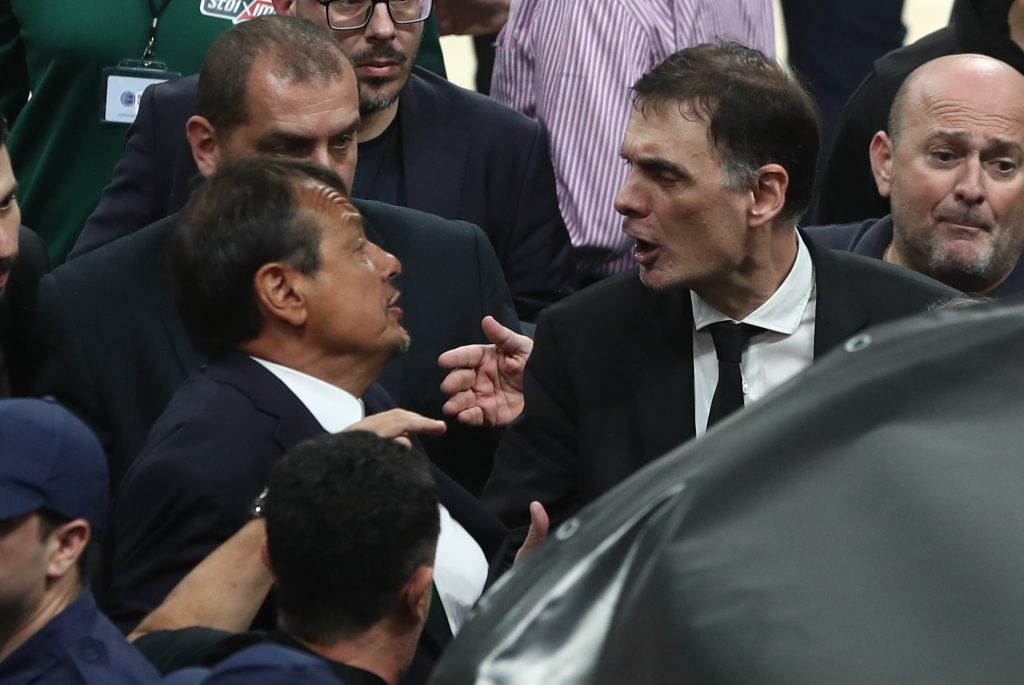 Ένταση στο φινάλε μεταξύ Αταμάν και Μπαρτζώκα (vid)