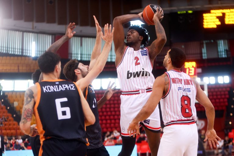 Ολυμπιακός – Προμηθέας Πάτρας 80-69: Κυρίαρχος ο Ράιτ, φώναξε «παρών» για τα playoffs (vid)