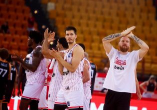 Οι φωτογραφίες του Λαρεντζάκη με το κοινό και το high five του Μπαρτζώκα με τους Φαλ και Πίτερς (vid)