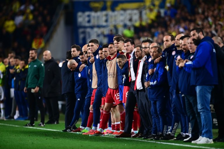 Ολυμπιακός: Οι αντιδράσεις στα πέναλτι και το πάρτι στα αποδυτήρια (vid)