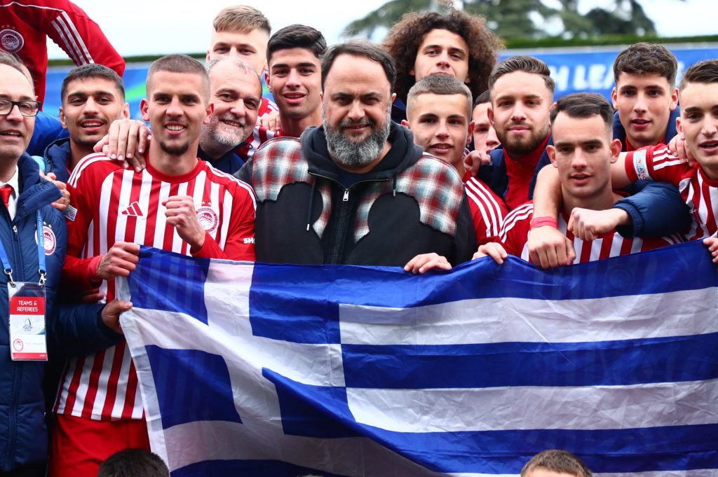 Το ξέσπασμα του Βαγγέλη Μαρινάκη στο πέναλτι που χάρισε την πρόκριση στην Κ19 στον τελικό (vid)