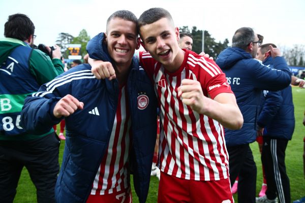 Τα συγχαρητήρια της Super League στην Κ19 του Ολυμπιακού (pic)