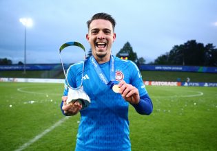 Έχει «τρελάνει» την Ευρώπη ο Σίνα: «Ο καλύτερος τερματοφύλακας του Youth League» (vids+pics)