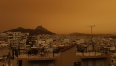Αφρικανική σκόνη: Προειδοποίηση Σαρηγιάννη – «Νέο επεισόδιο ίσως και πιο έντονο μέχρι τα μέσα Μαΐου»