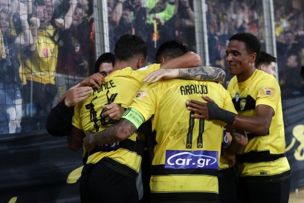 ΑΕΚ – Παναθηναϊκός 3-0: Πήρε το ντέρμπι και πήγε στο +4 (vids)