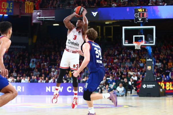 Μπαρτσελόνα – Ολυμπιακός 75-77: ΘΡΥΛΑΡΑ στη Βαρκελώνη – Μυθική εμφάνιση και break για το 1-0!