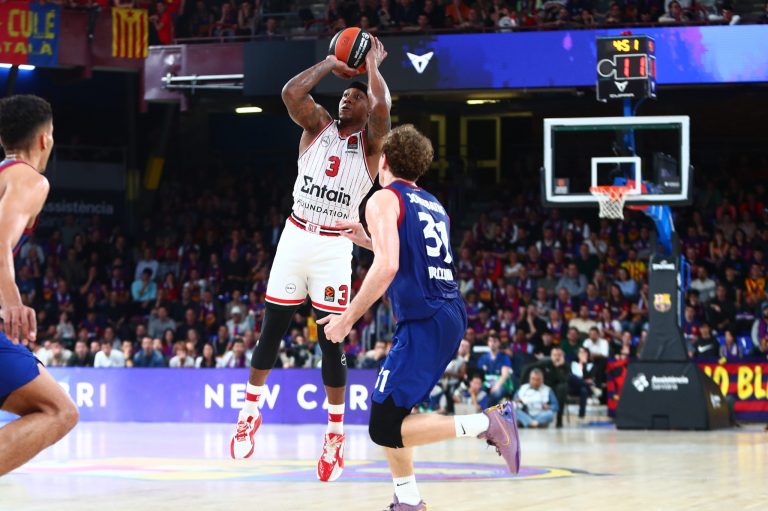 Μπαρτσελόνα – Ολυμπιακός 75-77: ΘΡΥΛΑΡΑ στη Βαρκελώνη – Μυθική εμφάνιση και break για το 1-0!