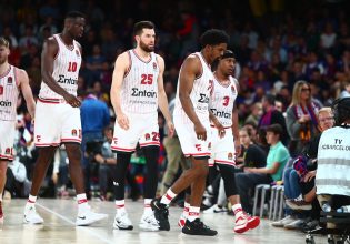 Ολυμπιακός: Με… βιντεοκλήση στον Παπανικολάου πανηγύρισαν – Ο Λαρεντζάκης του αφιέρωσε τη νίκη (vid)