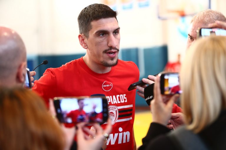 Λαρεντζάκης: «Ξέρω την εμπιστοσύνη του κόουτς, ένιωθα ότι θα τις βάλω και μπήκα και τις έβαλα»