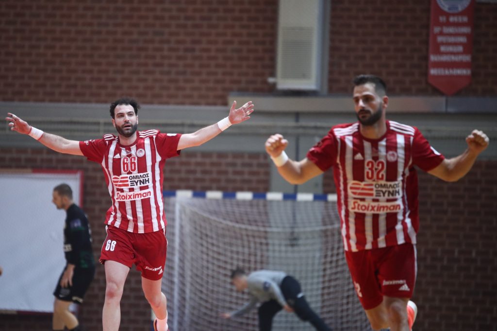 Ολυμπιακός – Φερεντσβάρος 39-32: Ιστορική πρόκριση στον τελικό του EHF European Cup για τους Ερυθρόλευκους