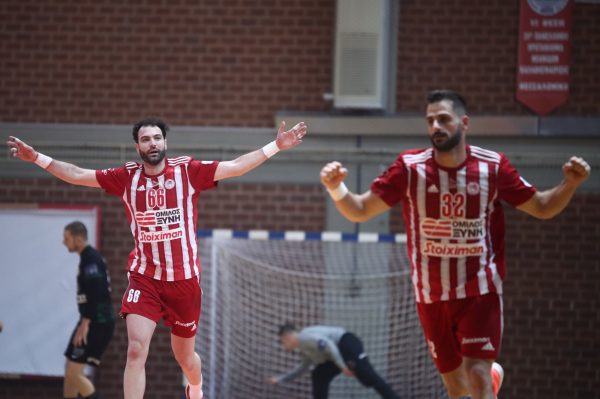 Ολυμπιακός – Φερεντσβάρος 39-32: Ιστορική πρόκριση στον τελικό του EHF European Cup για τους Ερυθρόλευκους