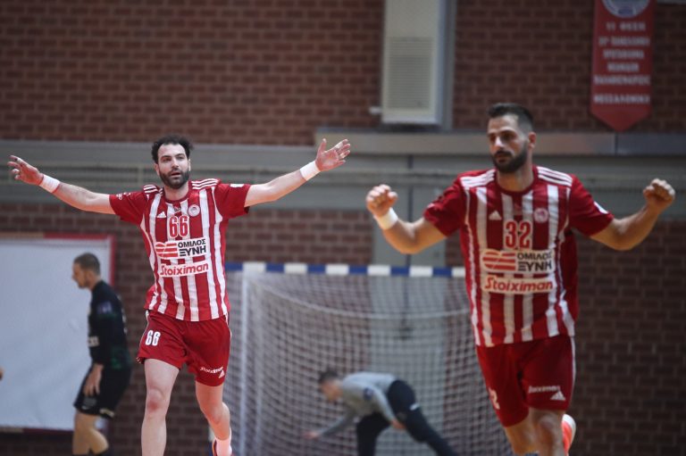 Ολυμπιακός – Φερεντσβάρος 39-32: Ιστορική πρόκριση στον τελικό του EHF European Cup για τους Ερυθρόλευκους
