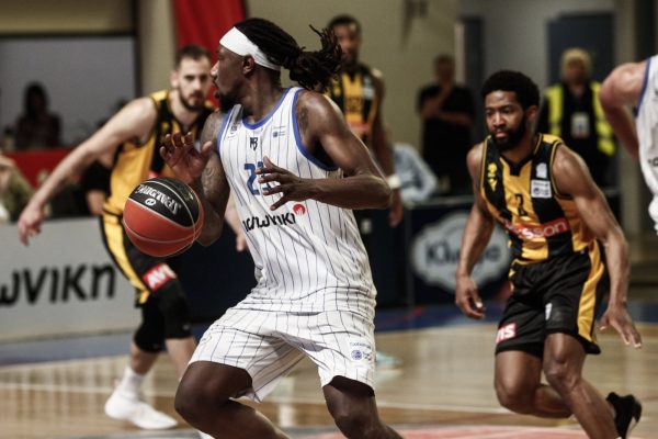 Kαρδίτσα – ΑΕΚ 81-79: Έκλεισαν με νίκη τη σεζόν οι Θεσσαλοί