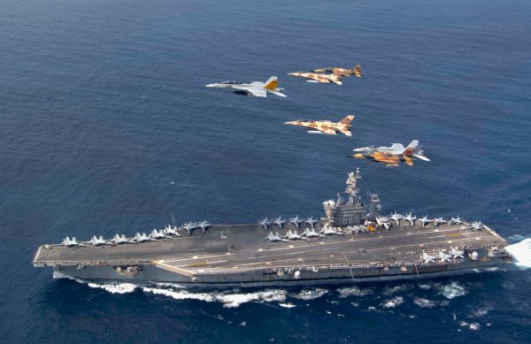 ΗΠΑ: Χωρίς αεροπλανοφόρο μένει η Ερυθρά Θάλασσα - Αποχώρησαν αμερικανικά πλοία προς τη Μεσόγειο