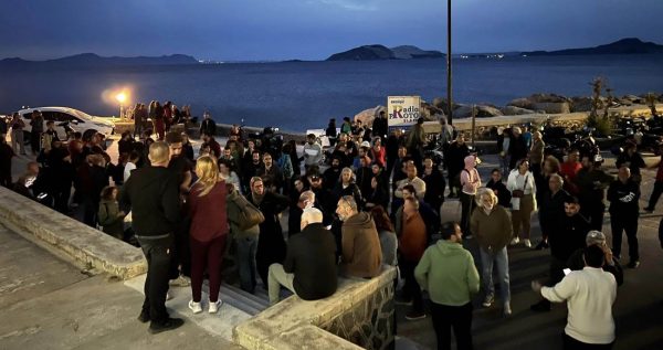 Νίσυρος: Απειλείται με απέλαση πατέρας που κατήγγειλε ασέλγεια στο παιδί του – Στο πλευρό του οι κάτοικοι