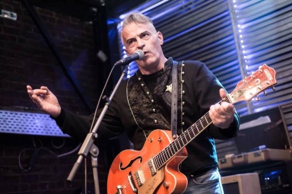 Πέθανε ο Αλέξανδρος Πέρρος, γνωστός «ροκάς» της Θεσσαλονίκης