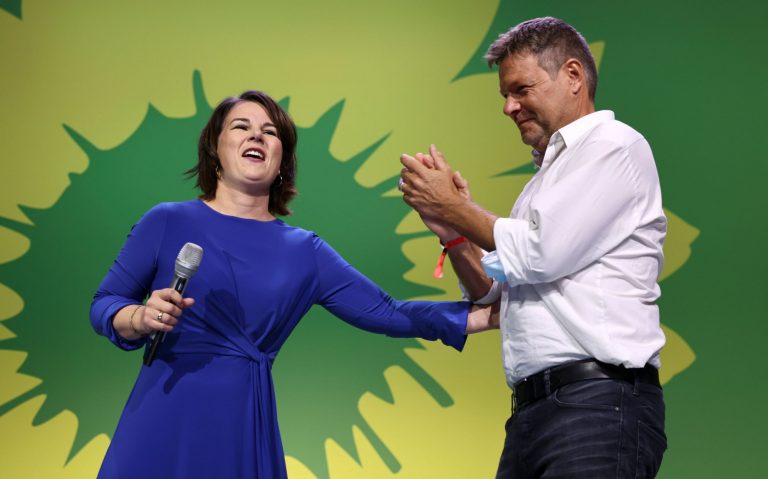 Χάμπεκ, Μπέρμποκ ή ο… «κανένας»; – Οι Πράσινοι της Γερμανίας αντιμέτωποι με τα πολιτικά «εγώ»