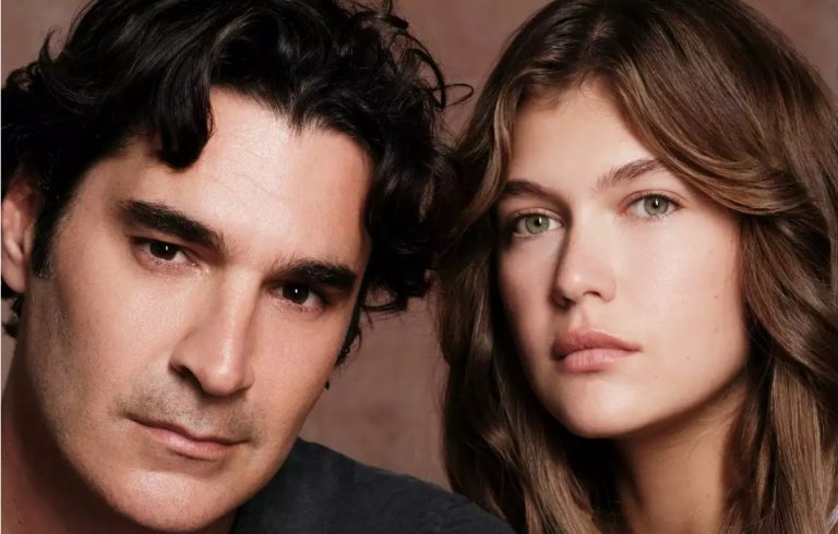 Χριστόφορος Παπακαλιάτης: Το cast του Maestro είδε το πρώτο επεισόδιο παρέα και πόζαρε μαζί