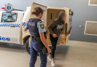 Αυστραλία: Συλλήψεις 7 ανηλίκων σε αντιτρομοκρατική επιχείρηση στο Σίδνεϊ