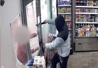 Βρετανία: Υπάλληλος κλείδωσε τους ληστές μέσα στο κατάστημα