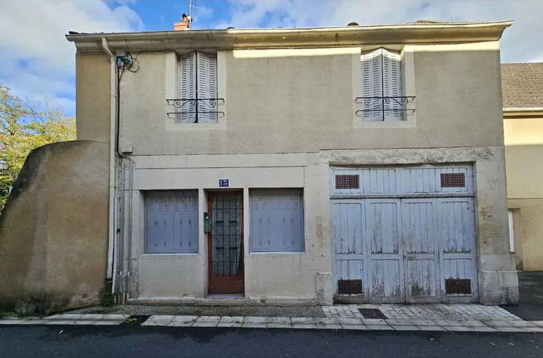 Γαλλία: Τι θα λέγατε να αποκτούσατε ένα σπίτι στη Γαλλία με μόλις 1 ευρώ; - Ο μοναδικός όρος