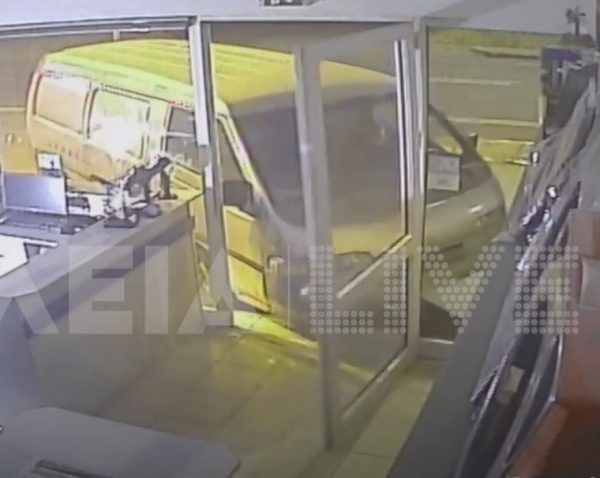 Πύργος: Αριστοτεχνική διάρρηξη σε βενζινάδικο