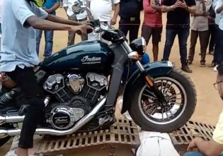 Ινδία: Τον πάτησαν 376 μοτοσικλέτες και μπήκε στο βιβλίο Γκίνες