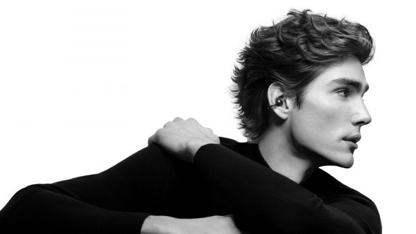 HUAWEI FreeClip: ένα tech κόσμημα που δεν θα βγάζεις από το αυτί σου