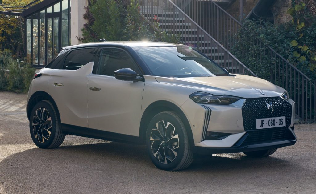 Νέες υβριδικές εκδόσεις για τα DS 3 και DS 4