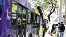 ΟΣΥ: Πώς έγινε το ατύχημα στην Πανεπιστημίου του τρόλεϊ με το τουριστικό λεωφορείο