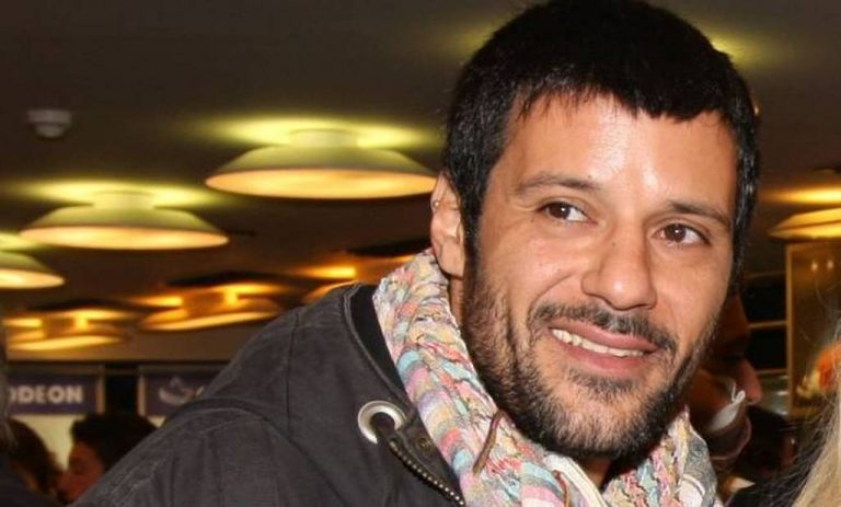 Γιώργος Σεϊταρίδης: O πρωταγωνιστής των Singles επιστρέφει στο θέατρο μετά από 10 χρόνια