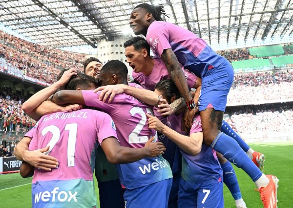 Μίλαν – Λέτσε 3-0: «Πάρτι» και πέμπτη συνεχόμενη νίκη