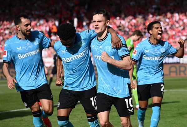 Ασταμάτητη η Λεβερκούζεν (1-0) – Ήττα με ανατροπή για την τραγική Μπάγερν (2-3)