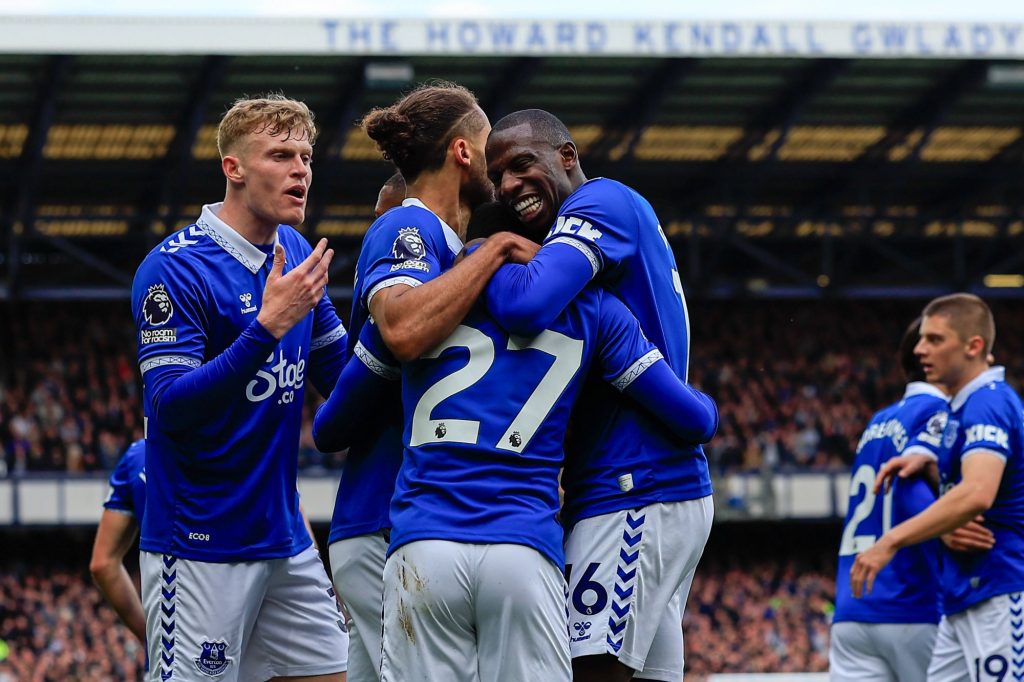 Έβερτον – Νότιγχαμ Φόρεστ 2-0: Νίκη για τα «Ζαχαρωτά»