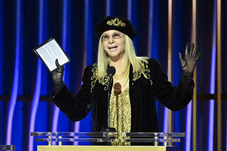 Barbra Streisand: Η μυθική καριέρα και οι μεγάλοι έρωτες της πολυβραβευμένης τραγουδίστριας