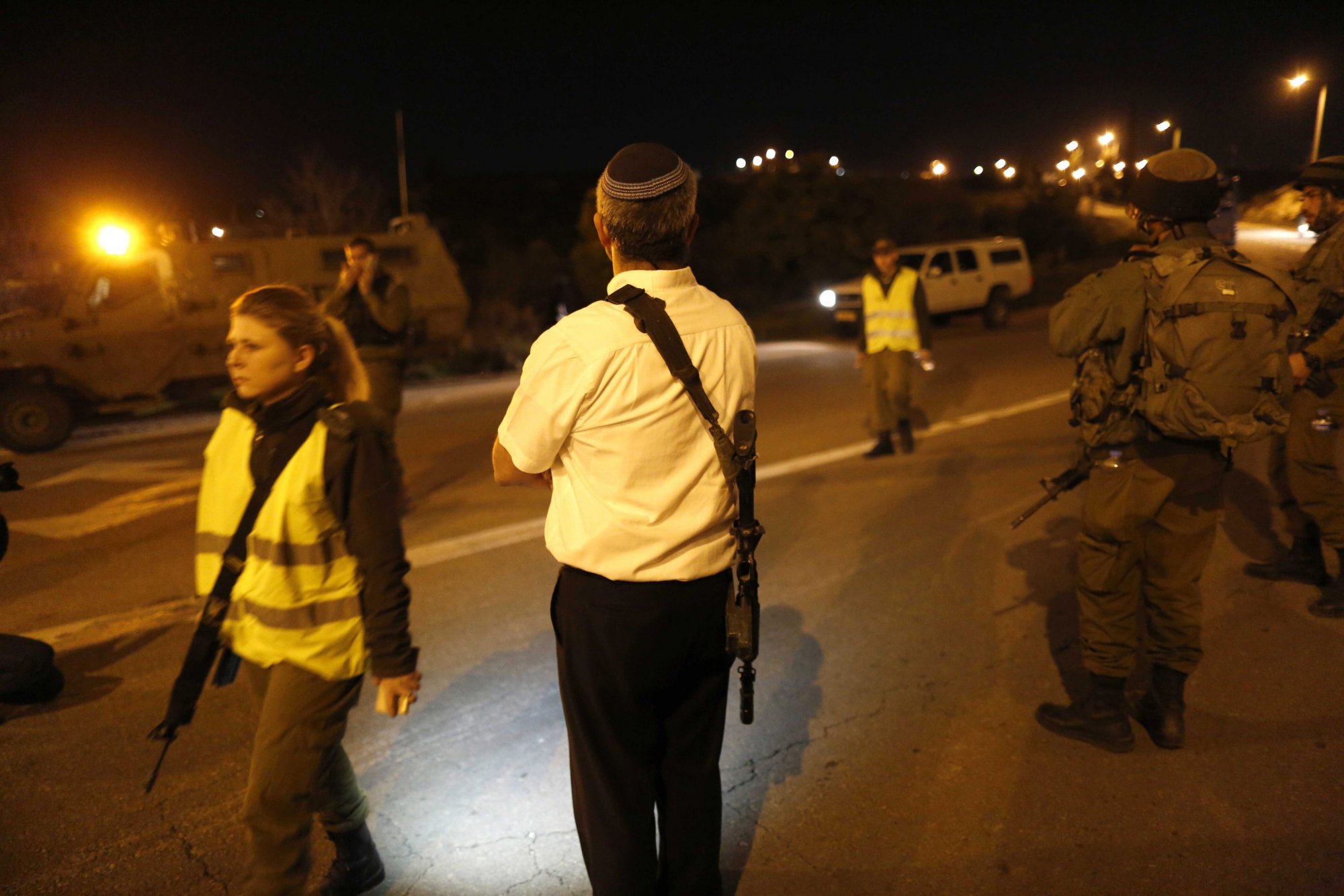«Κιτάτ Κονεούτ»: Πολίτες στο Ισραήλ με τα όπλα παρά πόδα