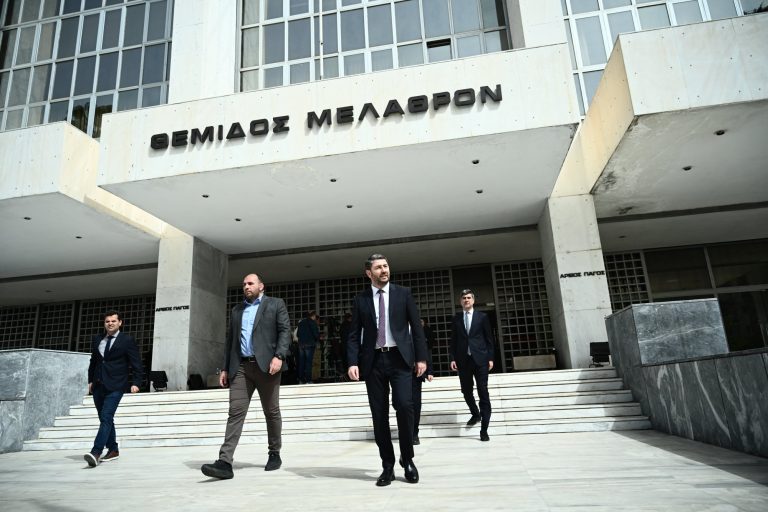 Αναφορά Ανδρουλάκη στον Αρειο Πάγο για τις συνομιλίες των Τεμπών – «Η Δικαιοσύνη να κάνει τη δουλειά της»